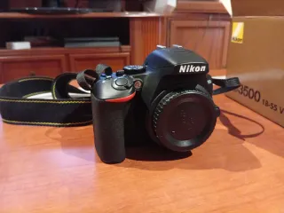 Cámara Nikon D3500 18-55mm VR Kit