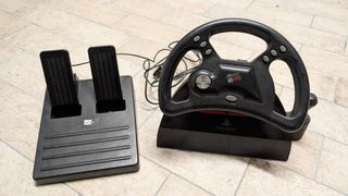 Volante + Pedaliera Mad Catz per PlayStation