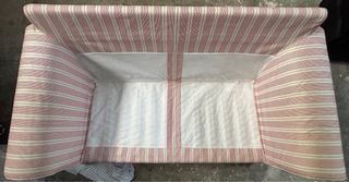 Sofá 2 plazas rosa y blanco