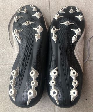 Botas de futbol con tacos