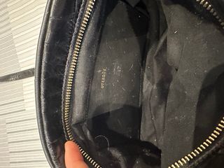Bolso Uterqüe negro piel cocodrilo