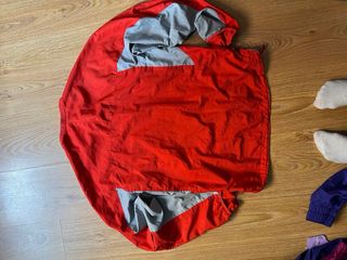 Chaqueta Nike Roja y Gris