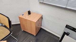 Cajonera de oficina madera y metal