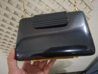 Bolso negro brillante