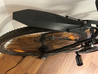 Nueva Bicicleta de Montaña Giant Negra + Casco