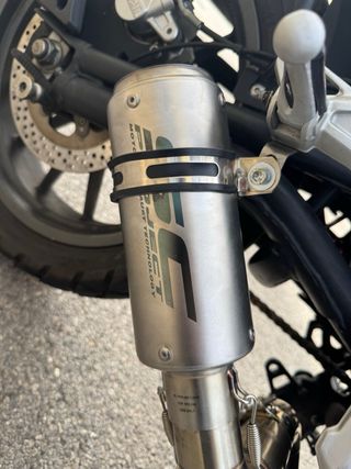 Tubo de escape SC Project para TRK 502