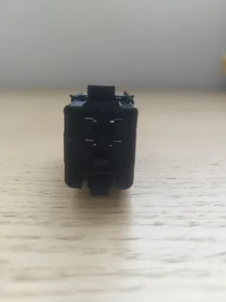 Interruptor 4 intermitentes passat b6 cereza