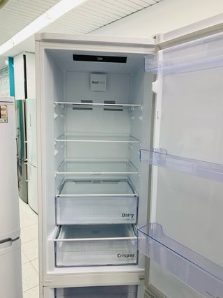 Nevera Combi Beko 2m con garantía