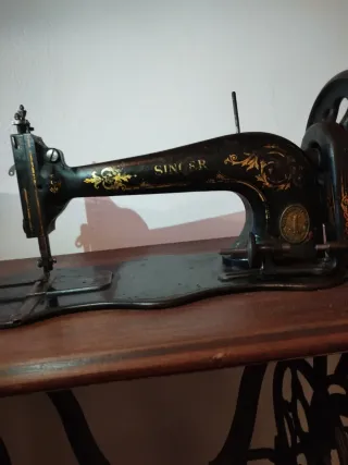 Máquina de coser antigua Singer