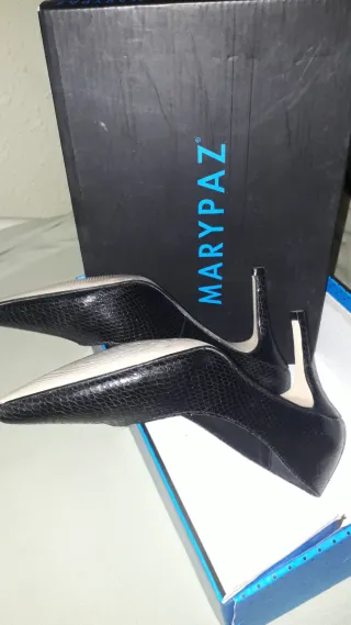 Zapatos de tacón MaryPaz negros talla 36
