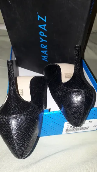 Zapatos de tacón MaryPaz negros talla 36