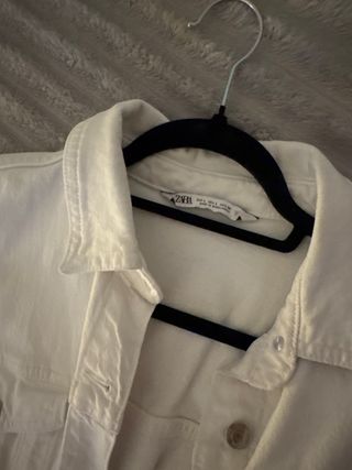 Mono de Jean Blanco Zara