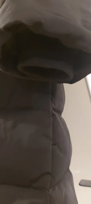 Abrigo de invierno negro