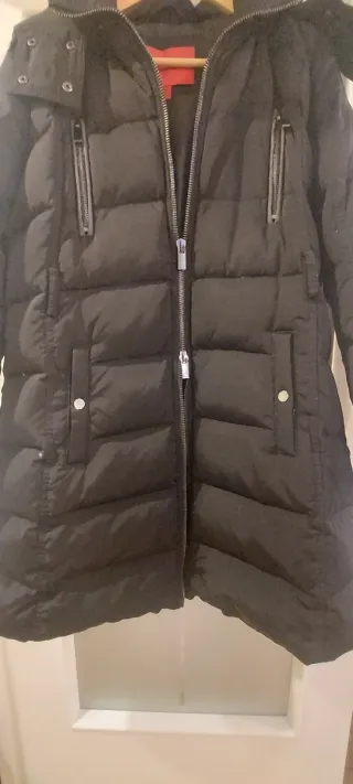 Abrigo de invierno negro