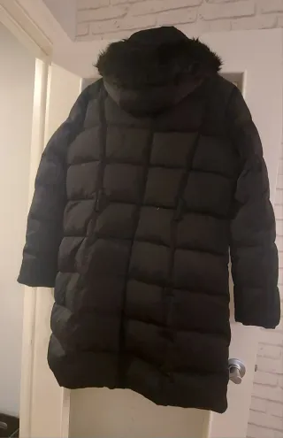 Abrigo de invierno negro