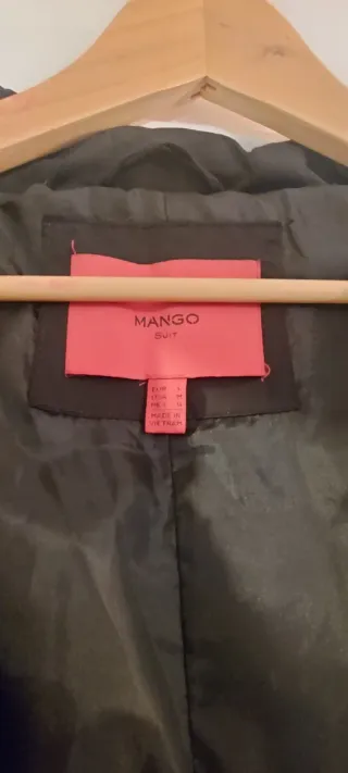 Abrigo de invierno negro