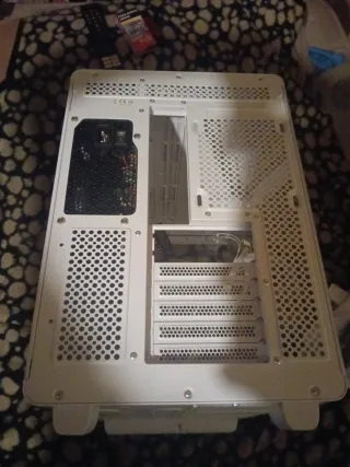 Caja PC Gaming Blanca Nueva con fuente alimentació