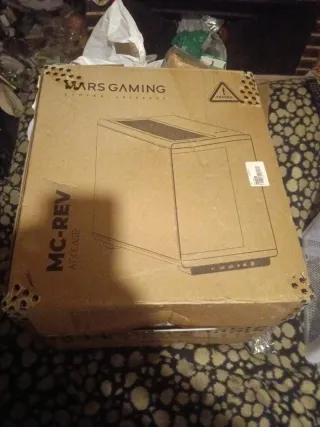 Caja PC Gaming Blanca Nueva con fuente alimentació