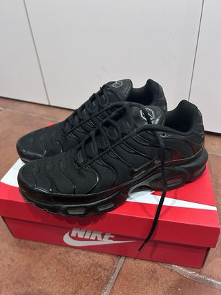 Nike Air Max Plus TN Negras