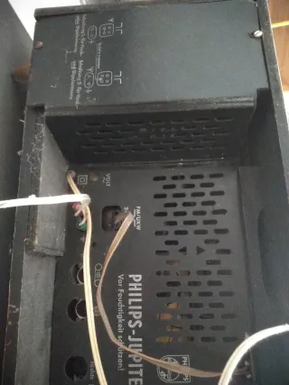 Radio antigua madera