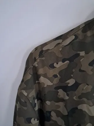 Chaqueta bomber estampado Camuflaje Talla S