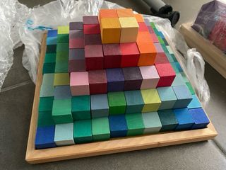 Torre de cubos grimms mediana