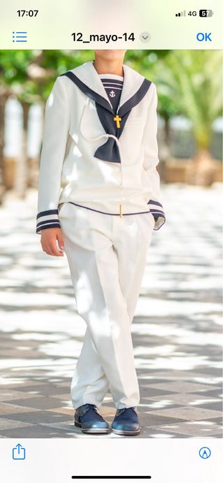 Traje marinero comunión blanco y azul