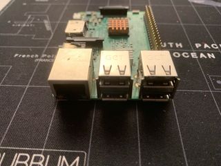 Raspberry Pi 3 Model B LEER!