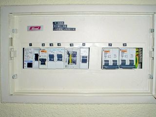 Electricista Profesional Instalación y Certificado