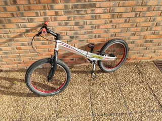 Bici Trialsin Monty 207