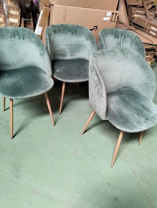 Juego de 2 sillas de comedor.