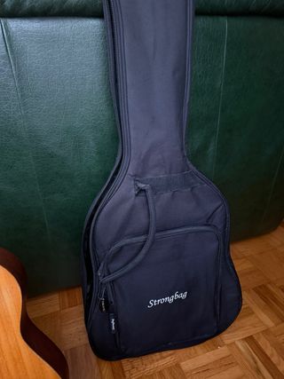 Guitarra clásica para niños con funda