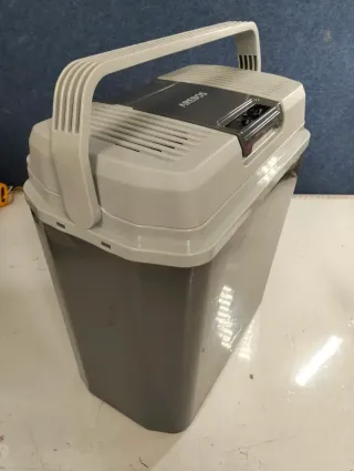 Arebos Nevera Termoeléctrica 20L 12/24/230v