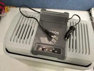 Arebos Nevera Termoeléctrica 20L 12/24/230v