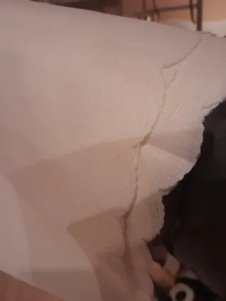 Meravigliosa tovaglia da rifinire bordo oro