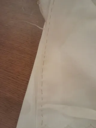 Meravigliosa tovaglia da rifinire bordo oro