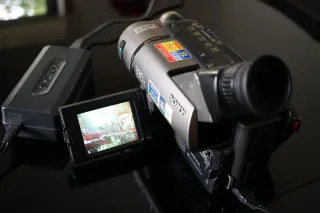 Sony Handycam Hi8 CCD-TRV46E