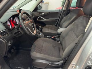 Opel Zafira Tourer 2016