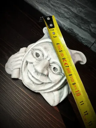 Gargoyles Face Stone Décor