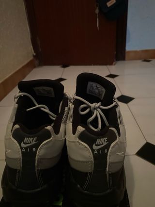 Nike Air Max grises