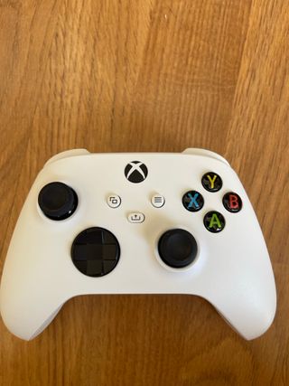 Xbox Series S Blanca + Mando + Tarjeta 1TB