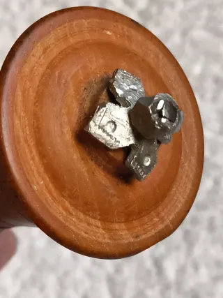 TEBU AFRICANA CON FUNDA DE CUERO, ACERO Y PIEL