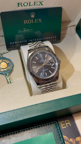 Reloj Rolex Datejust Negro y Plateado