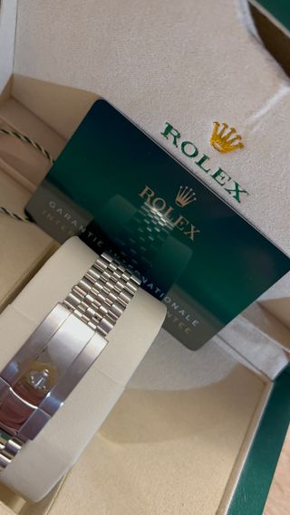 Reloj Rolex Datejust Negro y Plateado