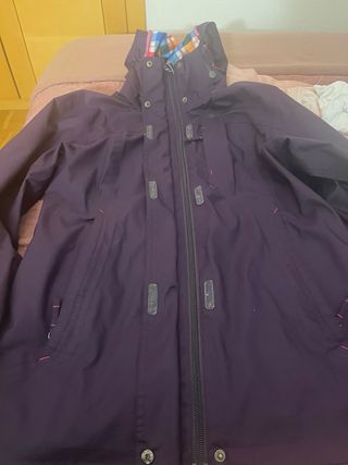 Chubasquero Quechua Morado