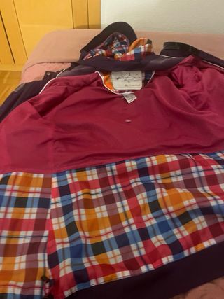 Chubasquero Quechua Morado