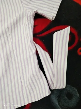 Camisa cruzada de rayas para mujer