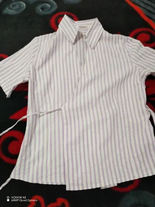 Camisa cruzada de rayas para mujer