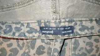 Falda vaquera estampado leopardo