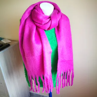 Bufanda rosa y verde